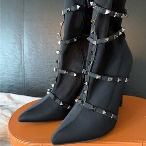 VENUS Black Studded Heeled Boots